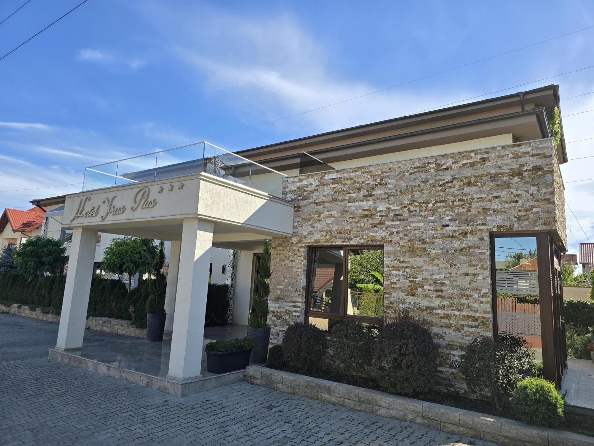 Hotel Yarus Ploieşti Eksteriør bilde