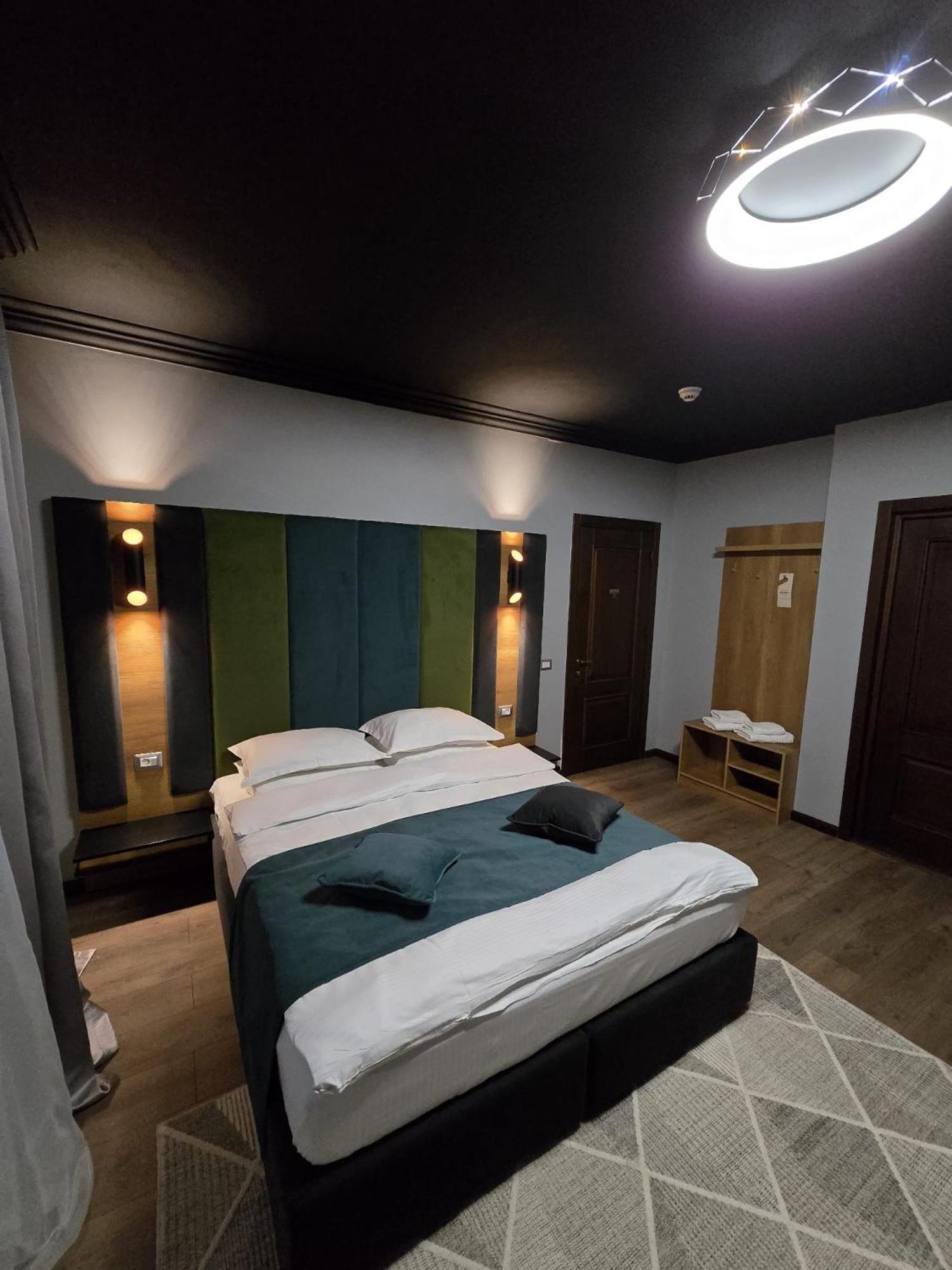 Hotel Yarus Ploieşti Eksteriør bilde