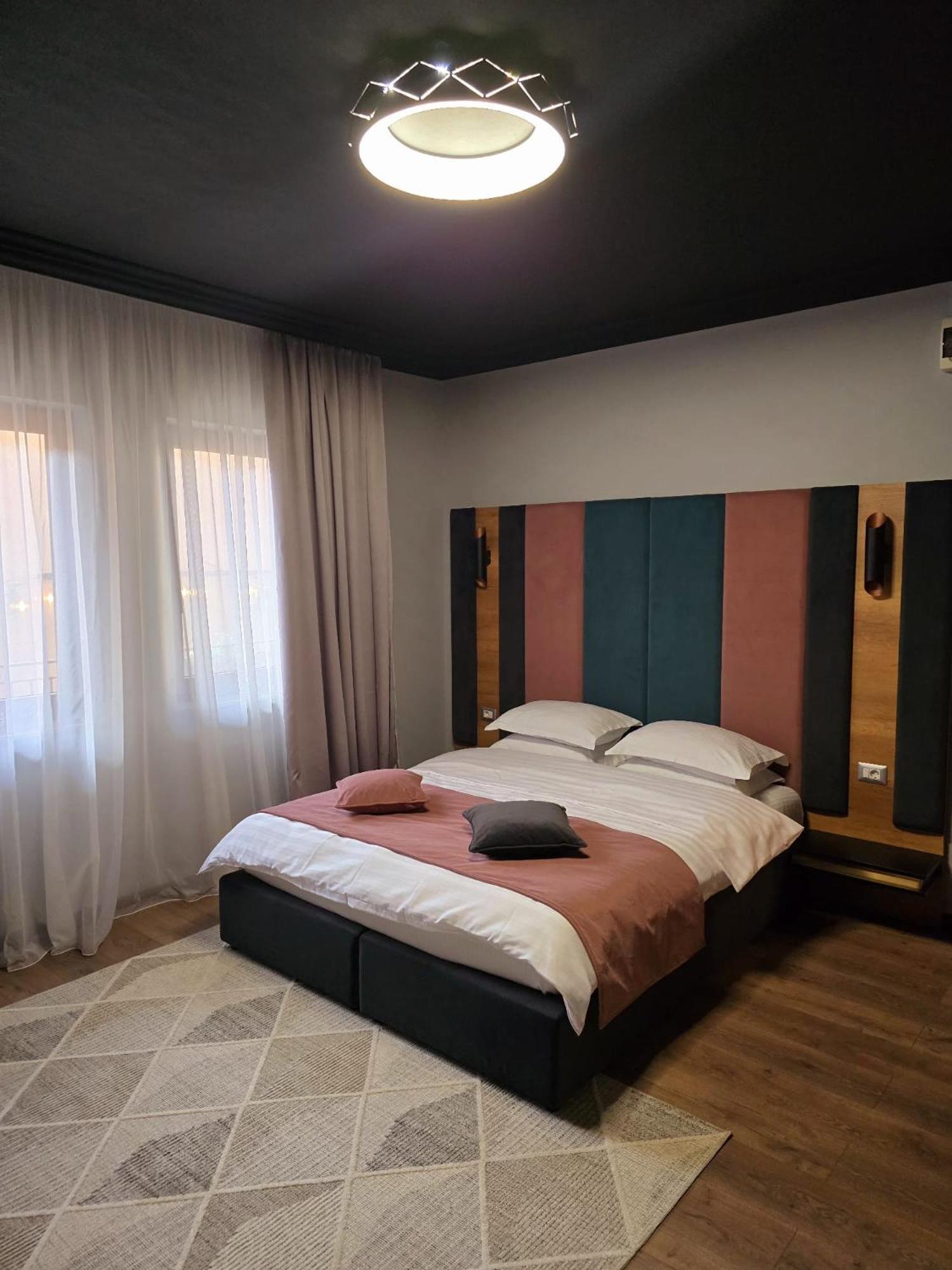 Hotel Yarus Ploieşti Eksteriør bilde