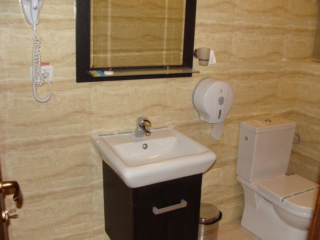 Hotel Yarus Ploieşti Rom bilde